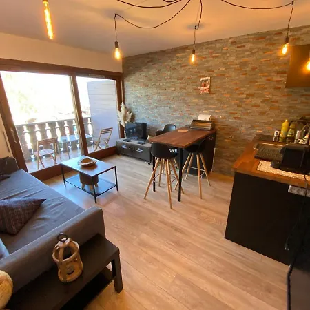 Ideal: A 400m Du Centre, Balcon Ouest, Casier A Skis - - Fr-1-693-97 Apartment