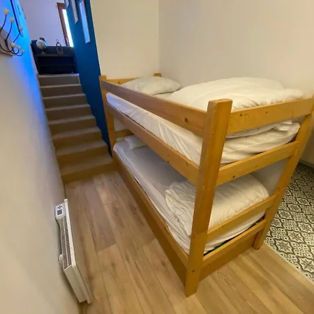Idéalement Situé à Châtel, Proche Des Commodités - Fr-1-693-97 * Châtel